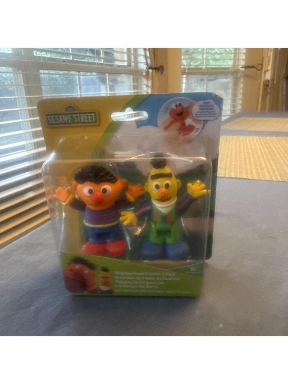 Sesame Street Bert & Ernie Movable Figure Set 2-Pack New Friends Toy Free Ship